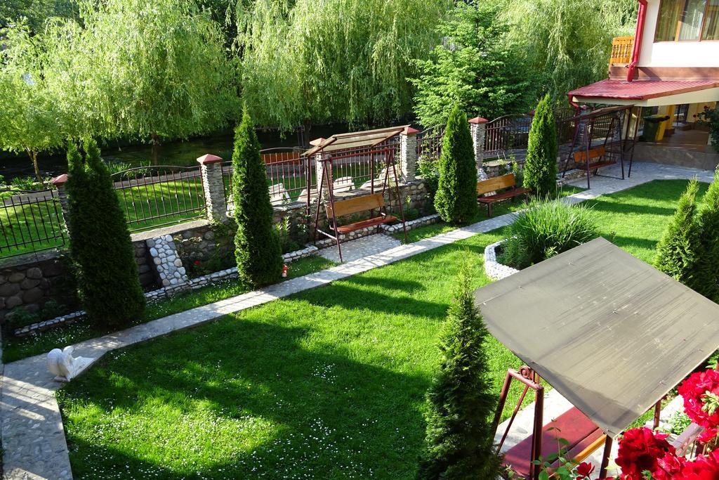 Pension Cuibul Viselor Băile Herculane Exterior photo
