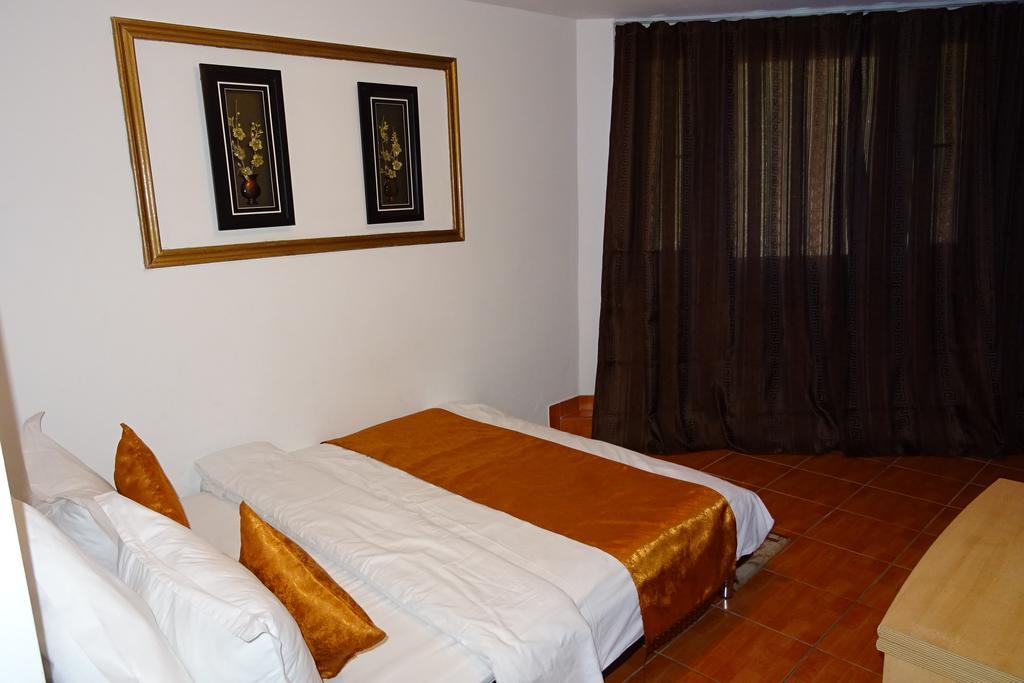 Pension Cuibul Viselor Băile Herculane Exterior photo
